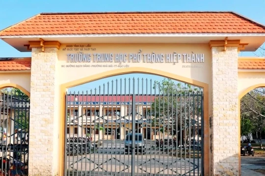 Một giáo viên ở Cà Mau không đứng lớp vẫn được thanh toán tiền thỉnh giảng