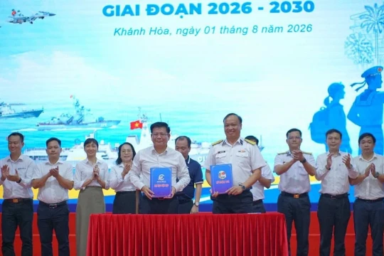 Trường Đại học Điện lực bồi dưỡng lý tưởng, tình yêu biển đảo cho sinh viên