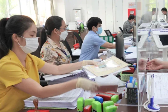Mở rộng nguồn tiếp nhận công chức, bổ sung quy định mới về xếp lương và bổ nhiệm