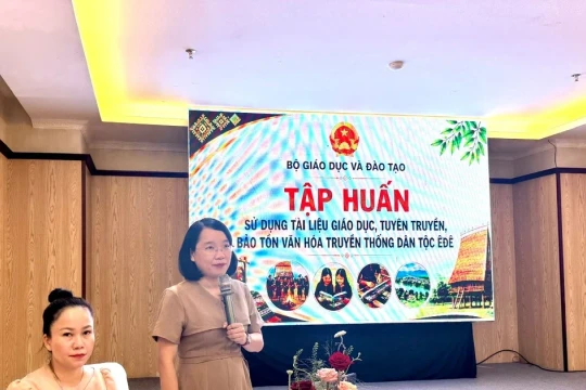 Bảo tồn bản sắc văn hóa dân tộc Êđê, Mnông trong trường tiểu học vùng DTTS