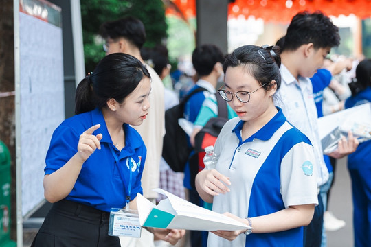 Sắp xếp đại học: Giảm đầu mối để tiền đi vào giảng đường, không vào bộ máy