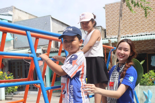 Đi để hiểu, trở về để kể câu chuyện 'Việt Nam'