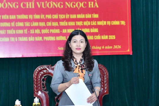 Phó Chủ tịch Tuyên Quang Vương Ngọc Hà thôi theo dõi lĩnh vực giáo dục