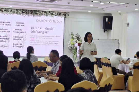Nâng cao năng lực hỗ trợ học sinh khuyết tật học hòa nhập