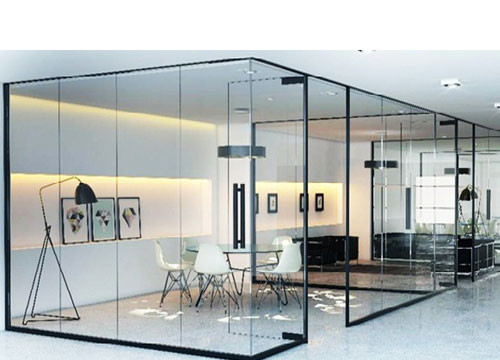 Thi công vách kính văn phòng uy tín, chi phí thấp tại Vachkinhvanphong của Việt Phong