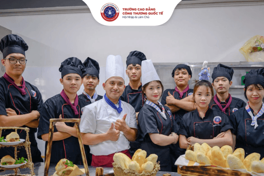 Kỹ thuật chế biến món ăn: Theo đuổi đam mê, mở lối thu nhập hấp dẫn