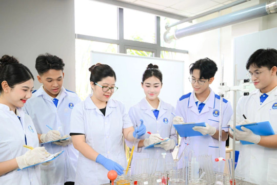 Trường Đại học Văn Hiến công bố điểm chuẩn trúng tuyển