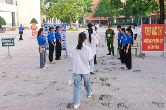 Phụ huynh, học sinh cảnh giác giấy báo trúng tuyển nhập học giả