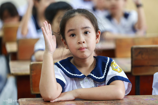 Học sinh TP HCM tựu trường từ 17/8