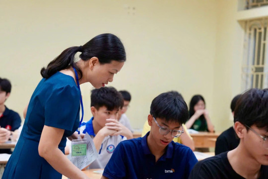 Thầy tự học làm gương trò tự học