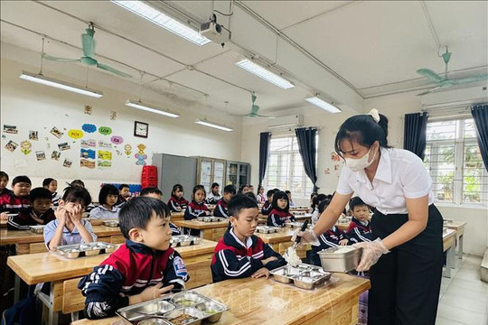 Thủ tướng Chính phủ yêu cầu tăng cường bảo đảm an toàn thực phẩm trong cơ sở giáo dục