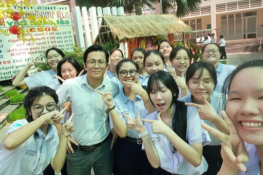 Thầy giáo sở hữu "kỷ lục" 7 năm liên tiếp có 100% học sinh đỗ trường Y