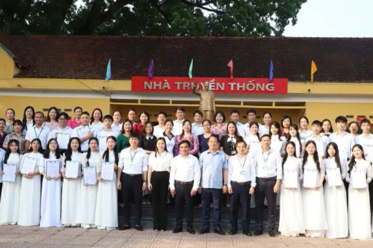 Chi bộ Trường THPT Đoan Hùng gắn xây dựng Đảng với nâng chất lượng giáo dục