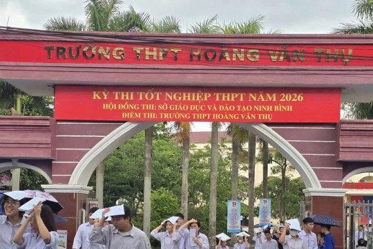 Ninh Bình nghiên cứu mở thêm trường, tăng số lớp để phổ cập THPT