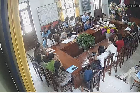 Nữ hiệu trưởng đập bàn, ném cốc ở Ninh Bình đề nghị làm rõ nguồn gốc video