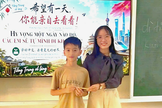 Bước ngoặt của cô gái từng bỏ đại học đi làm công nhân