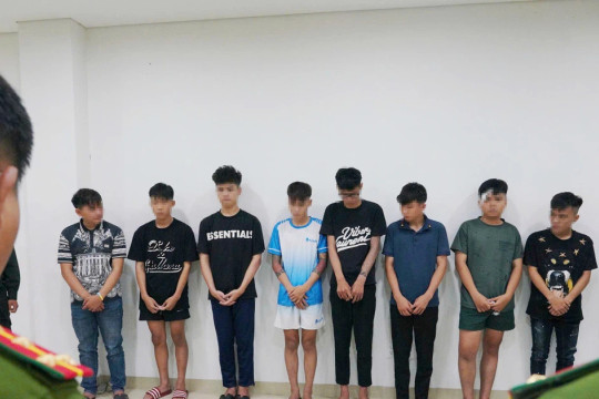 Khởi tố nhóm thanh thiếu niên mang hung khí gây náo loạn đường phố Huế