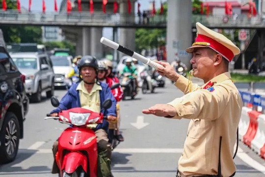 Từ mai, Hà Nội cấm 2 LOẠI PHƯƠNG TIỆN trên một tuyến phố đông đúc vào giờ cao điểm: Người dân cần đặc biệt lưu ý