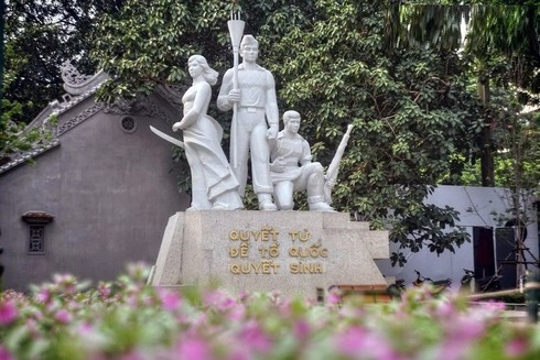 Hà Nội di chuyển tượng đài 'Quyết tử để Tổ quốc quyết sinh'