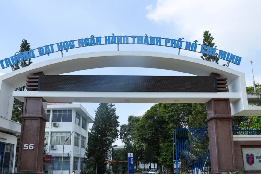 Trường Đại học Ngân hàng TPHCM hủy quyết định thu 'học phí quá hạn'