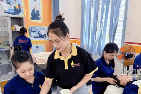 Nâng bước tương lai cho thanh niên khó khăn