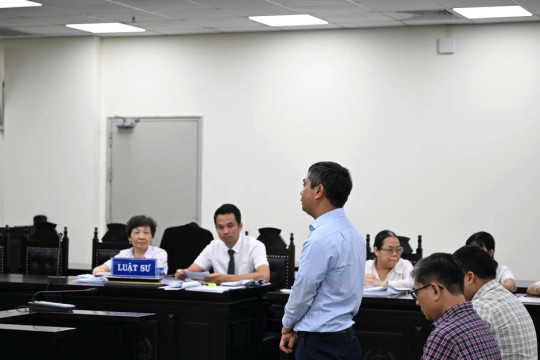 Cựu hiệu trưởng lĩnh 3 năm tù vì chi sai tiền hỗ trợ sinh viên A80