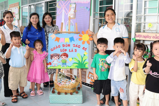 ĐBSCL trước giờ khai giảng: Trường lớp sẵn sàng, học sinh rộn ràng tựu trường