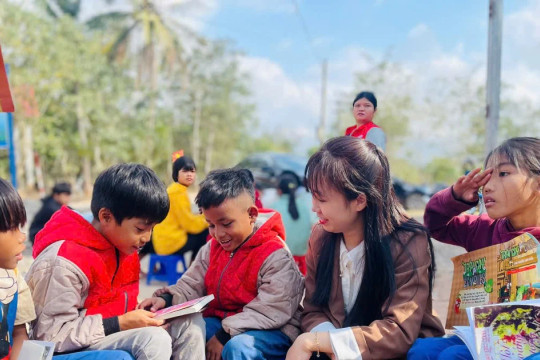 Giữ vững thành quả xóa mù chữ, mở rộng cơ hội học tập