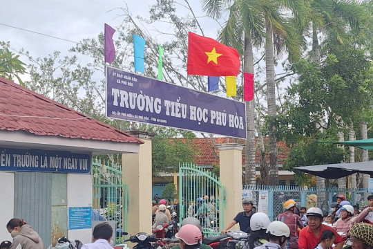 Học sinh An Giang nô nức tựu trường