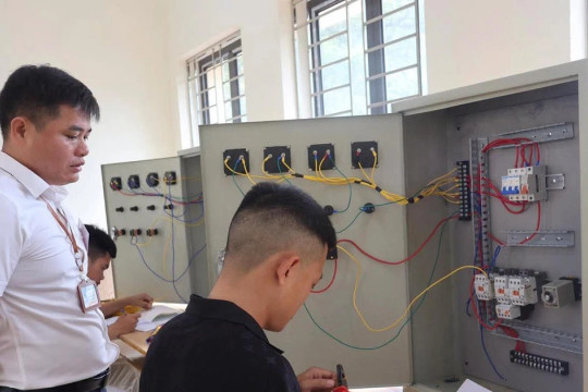 Giúp học viên vững vàng từ học nghề đến lập nghiệp