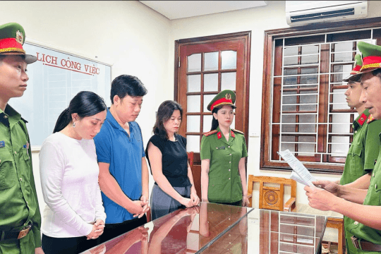 Mạo danh 'lương y' bán thuốc đông y chứa chất cấm