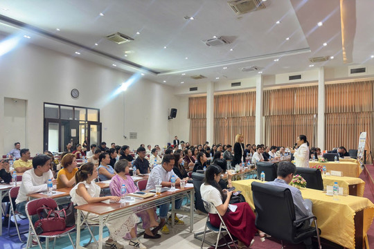 Kết nối nguồn lực tư nhân với giáo dục công lập