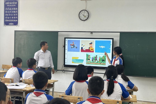 Động lực giải phóng sức lao động nhà giáo