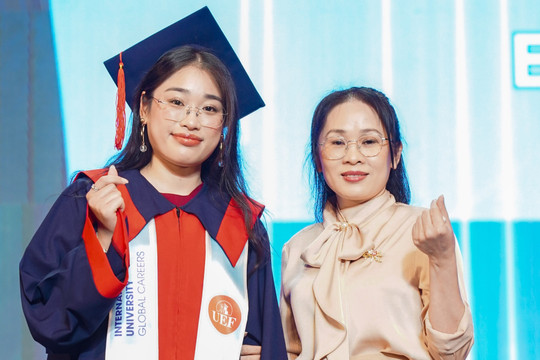 Hai thủ khoa đạt GPA 3,96, một người sở hữu IELTS 8.0