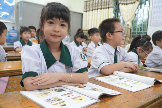 Từ tháng 9, phụ huynh sử dụng thẻ BHYT của con theo cách mới