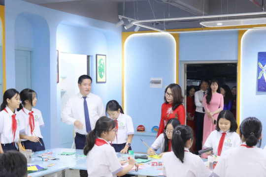 Học sinh Thủ đô thích thú trải nghiệm STEM trong ngày khai trường
