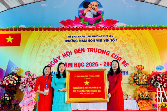 Hân hoan 'ngôi trường mới' đón nhận Cờ thi đua cấp tỉnh Bắc Ninh