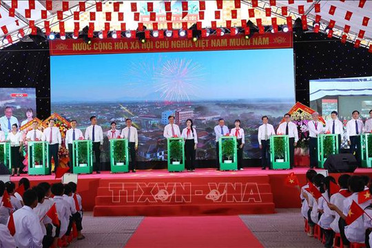 Khai giảng năm học 2026 - 2027: Mở rộng cơ hội học tập cho học sinh vùng khó