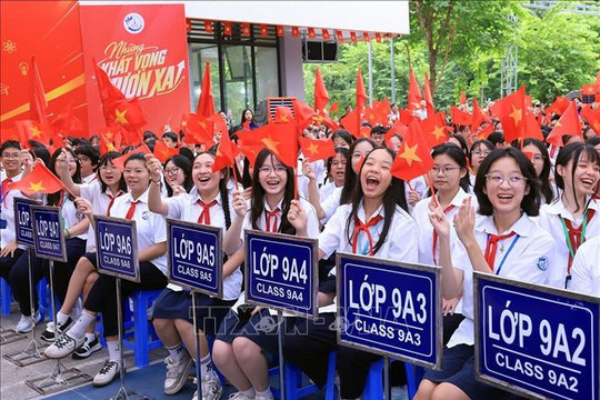 Đổi mới giáo dục, tạo nền tảng phát triển toàn diện cho học sinh