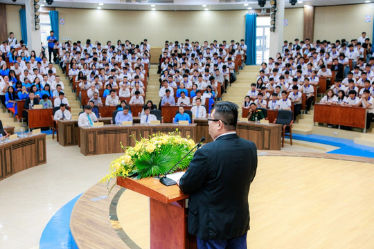 Thấm thía lời "gan ruột" của các hiệu trưởng gửi tân sinh viên đầu năm học