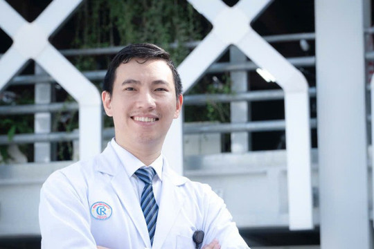 Bác sĩ Bệnh viện Chợ Rẫy kể chuyện đỡ đẻ cho thai phụ 30 tuần trên máy bay từ châu Âu về TP.HCM