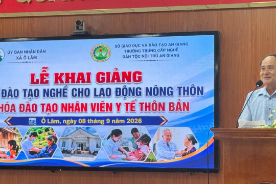 Đào tạo nghề nhân viên Y tế thôn bản cho lao động xã dân tộc và miền núi