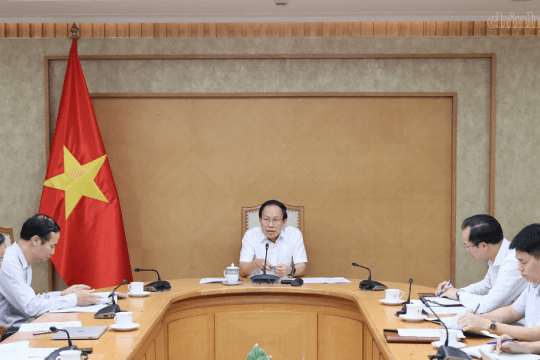 Tập trung tháo gỡ vướng mắc, bảo đảm cung ứng đầy đủ sách giáo khoa cho học sinh
