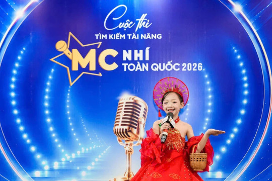 Cô bé 8 tuổi ba lần nhận vé vàng vào chung kết MC nhí toàn quốc 2026
