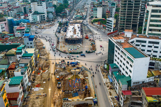 Hà Nội cho xe đi vào làn BRT tại nút Láng Hạ - Giảng Võ