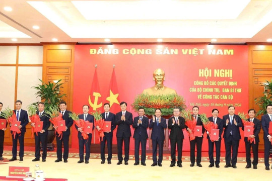 Công bố 12 quyết định của Bộ Chính trị, Ban Bí thư về công tác cán bộ