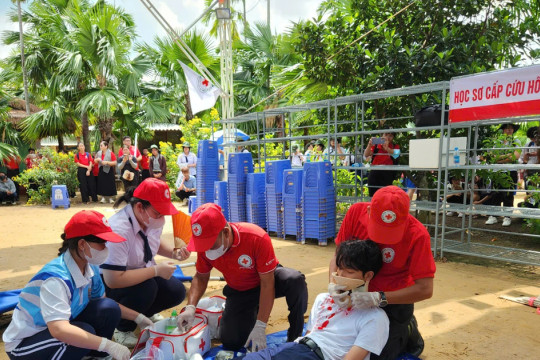 Đưa sơ cấp cứu vào trường học, hành trang sinh tồn từ những giờ thực hành