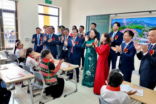 Niềm vui nơi biên cương Sơn La khi được học tập trong ngôi trường hiện đại