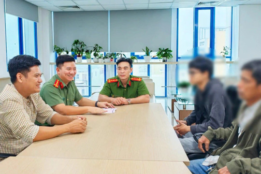 Học sinh Cần Thơ cùng gia đình trả lại 464 triệu đồng chuyển nhầm