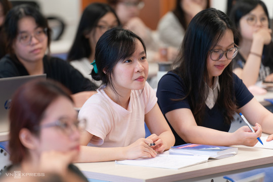 Đặt mục tiêu 90% sinh viên ra trường có việc làm phù hợp